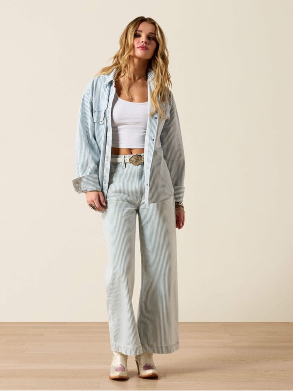 Ariat Ultra High Rise Wide Leg Cropped Jeans Railroad Stripe Coastal NWT